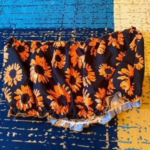 Oversized sunflower bandeau top!